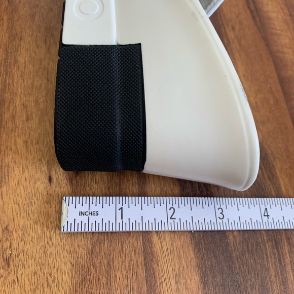 White/Black Platform Slides 8 - Picture 3 of 6